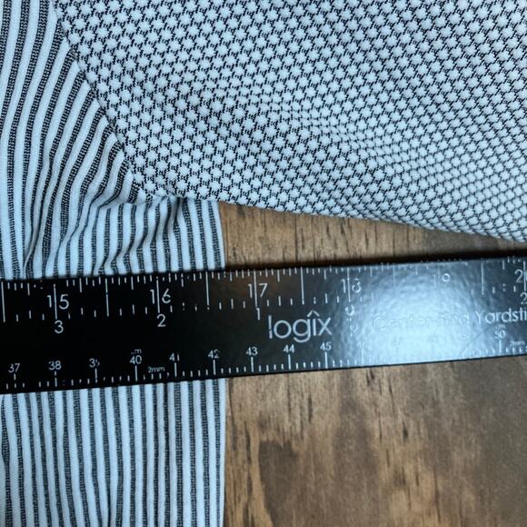 Athleta Womens Shirt White Flurry Base Layer Striped Turtleneck Stretch Medium - Picture 7 of 11